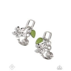 Cottagecore Chronicle - Green Cottagecore Chronicle - Green