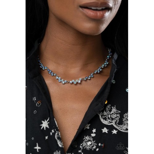 GLOWING Admiration Blue Necklace