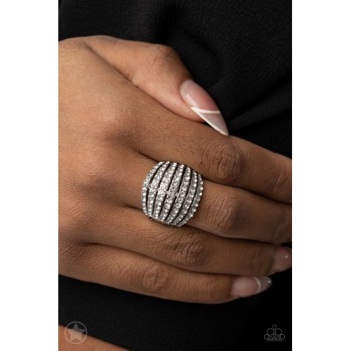 It's The Glitter Things That Count White Ring It's The Glitter Things That Count White Ring