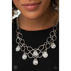 Show-Stopping Shimmer - White Show-Stopping Shimmer - White