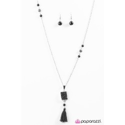 Taste Of India Black Necklace Taste Of India Black Necklace